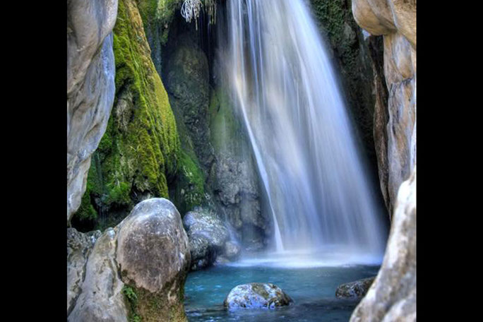 Vue du port depuis les remparts du Chateau Santa Barbara