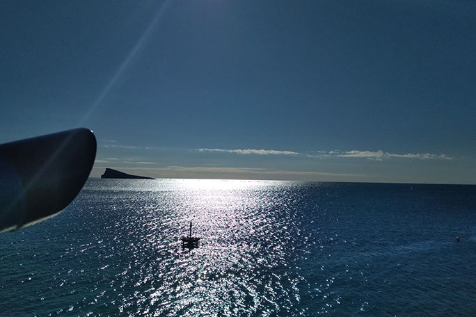 Vue du port depuis les remparts du Chateau Santa Barbara