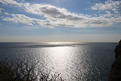 Vue du port depuis les remparts du Chateau Santa Barbara