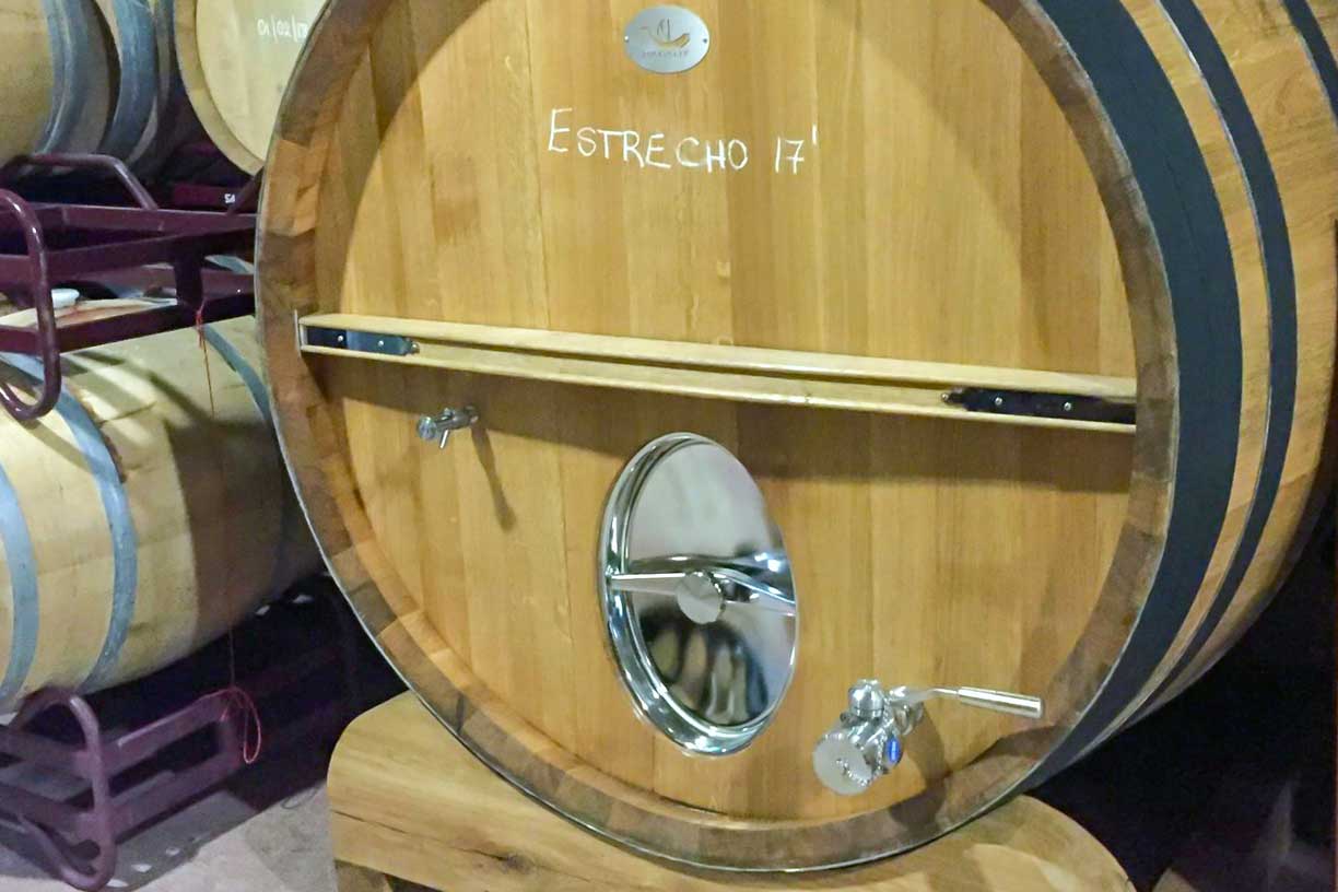 Vue du port depuis les remparts du Chateau Santa Barbara